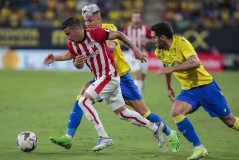 巴萨伤病困扰下迎战巴黎，梅西复出助欧冠备战