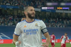 拉什福德欧冠神助进球，力挽狂澜回应巴萨弃用质疑